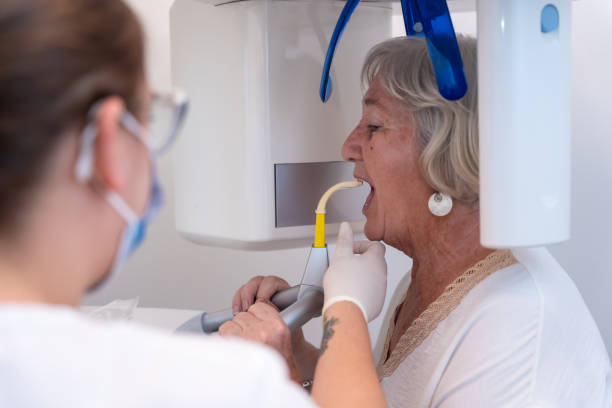 Best Weekend Emergency Dental Services in Park Layne, OH